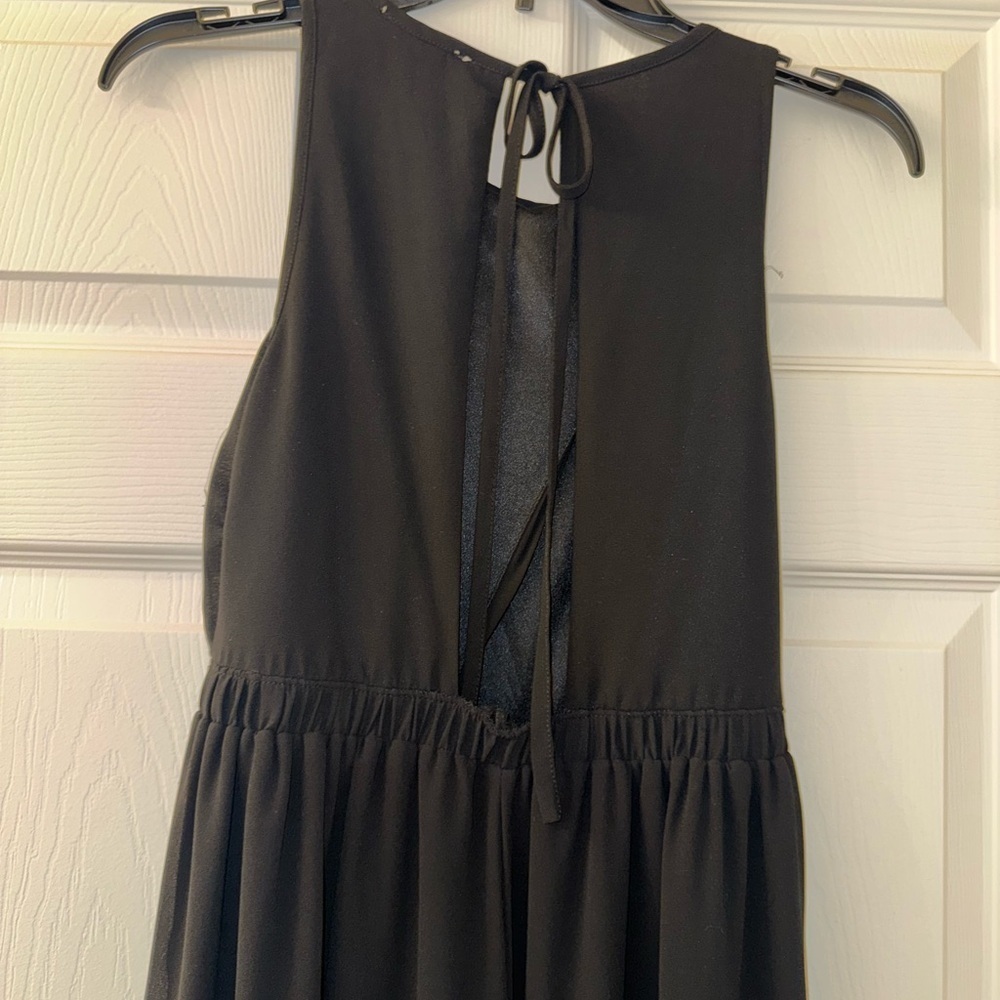 L’ATISTE Gorgeous Black Jumpsuit! - Picture 7 of 7